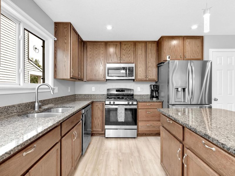 7508 Autumn Joy Avenue, Canal Winchester, OH 43110 Photo 9