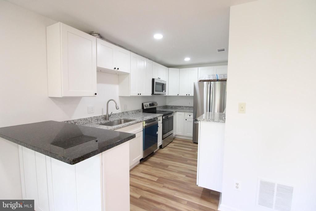 3150 Anchorway Court, Unit E, Falls Church, VA 22042 Main Photo