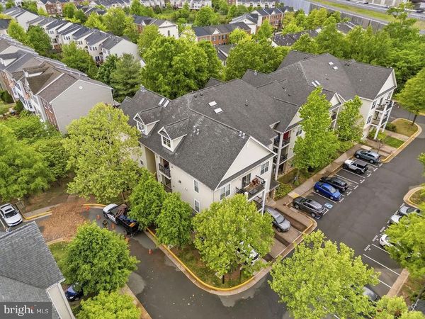 5172 WILLIAM COLIN COURT, Unit A, CENTREVILLE, VA 20120