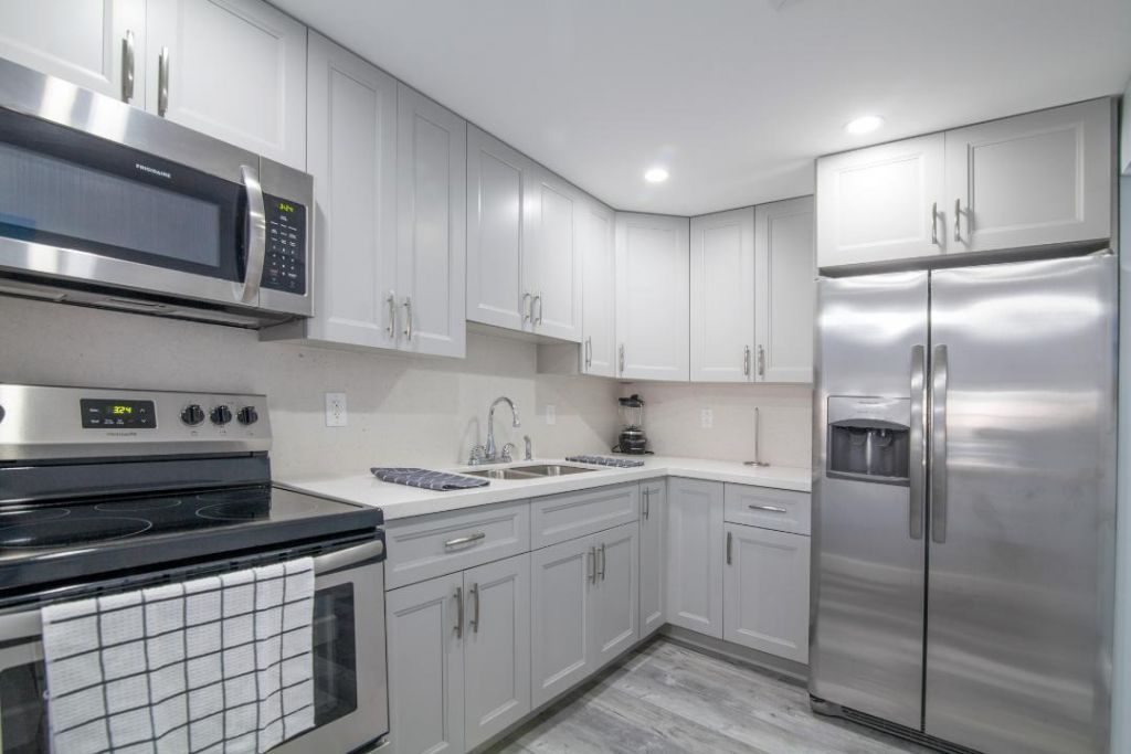 320 S Surf Road, Unit 205, Hollywood, FL 33019 Photo