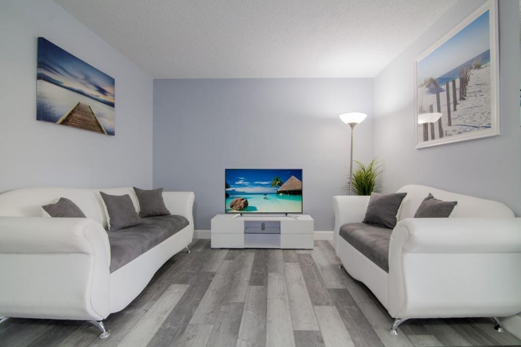 320 S Surf Road, Unit 205, Hollywood, FL 33019 Photo