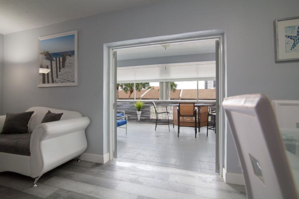 320 S Surf Road, Unit 205, Hollywood, FL 33019 Photo