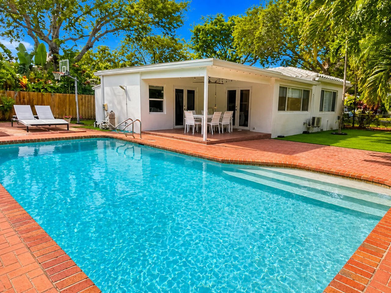 800 SE 11th Court, Fort Lauderdale, FL 33316 Photo