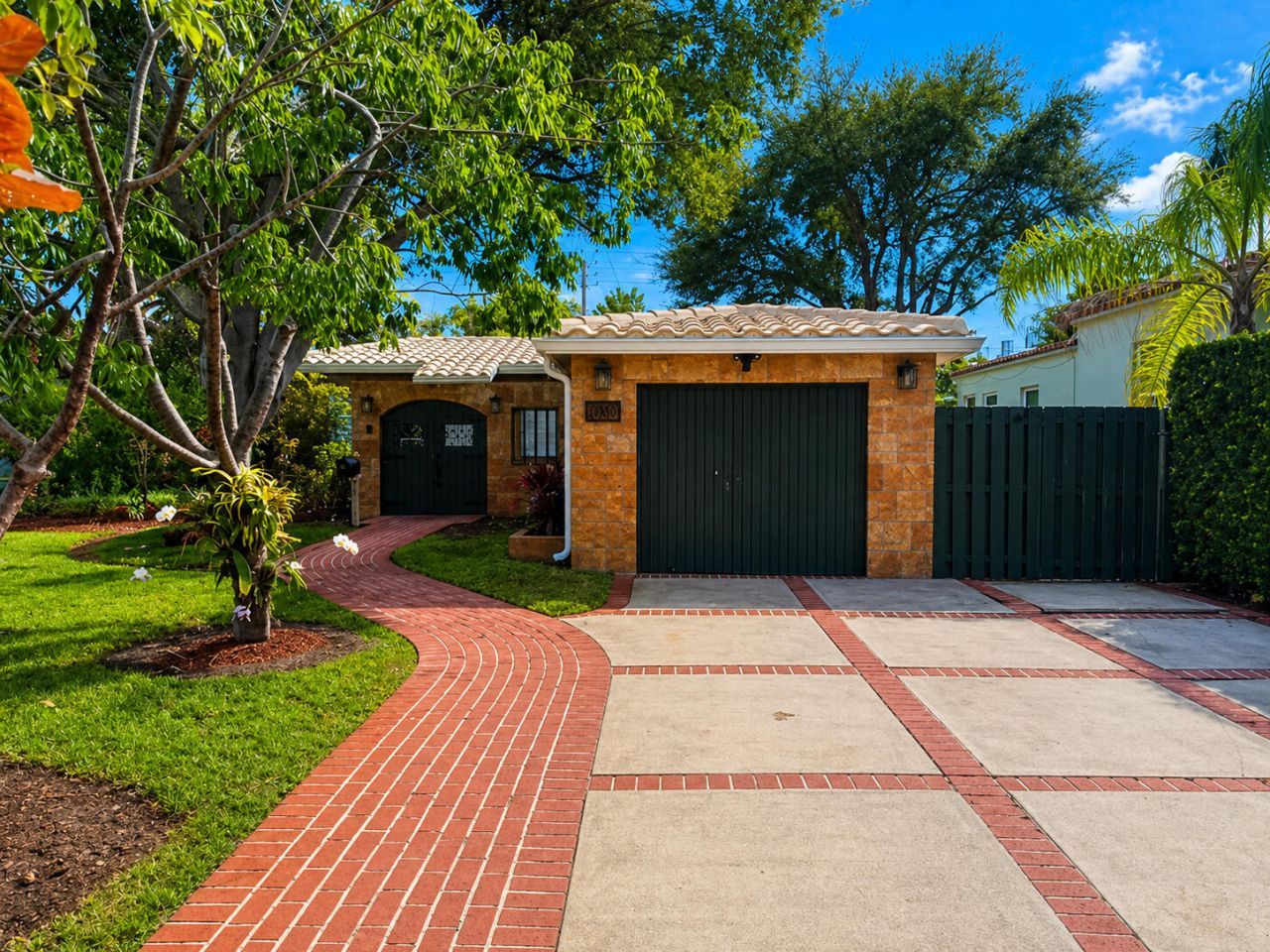 800 SE 11th Court, Fort Lauderdale, FL 33316 Photo