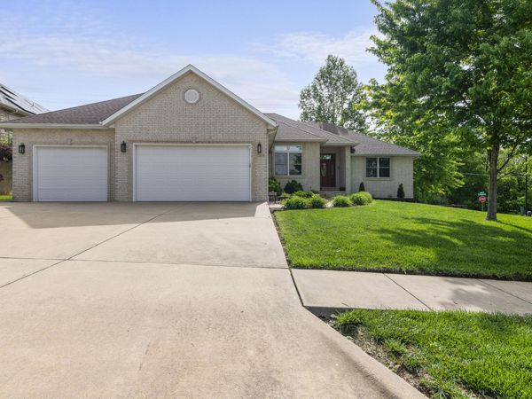710 S Magnolia Avenue, Republic, MO 65738