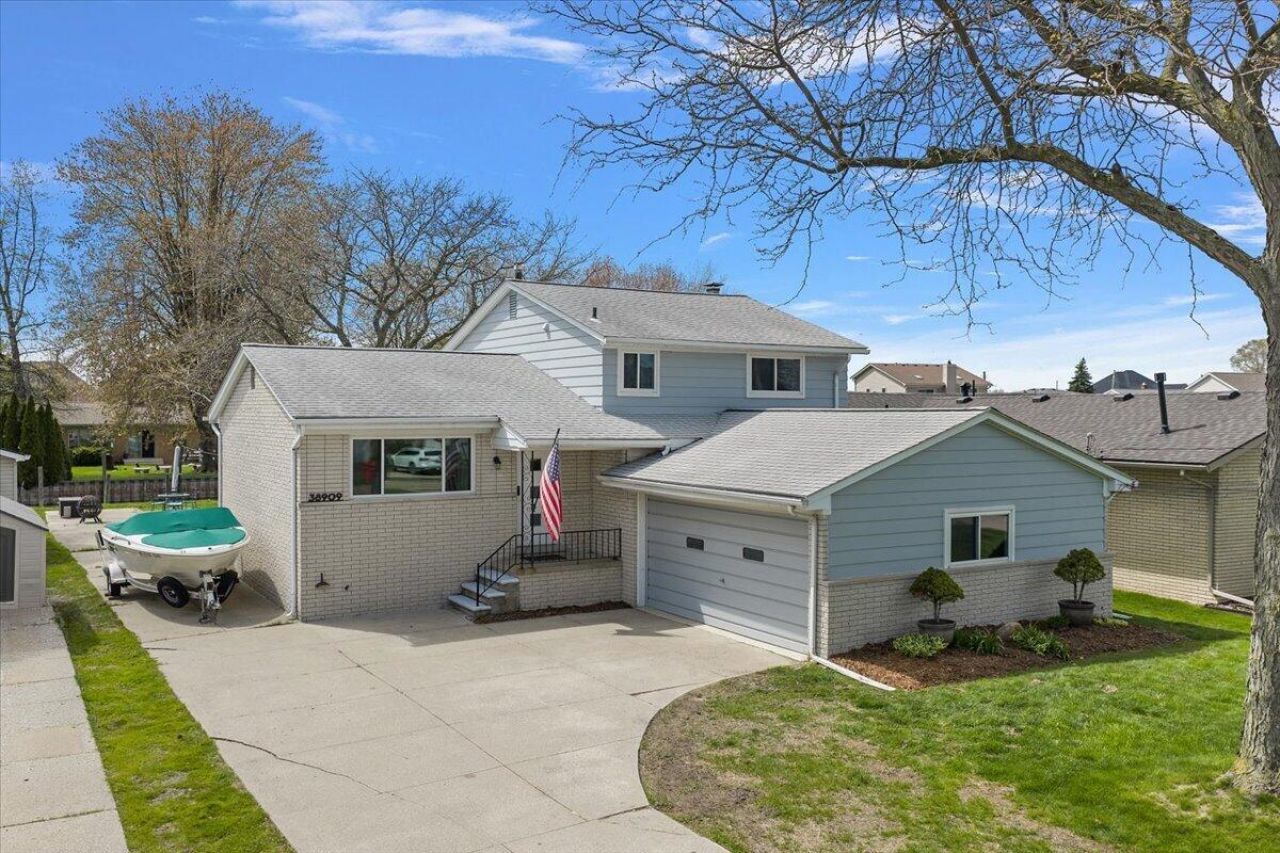 38909 Lakeshore Drive, Harrison Township, MI 48045 Main Photo