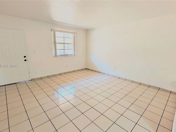 4655 Palm Ave , Unit 124, Hialeah, FL 33012