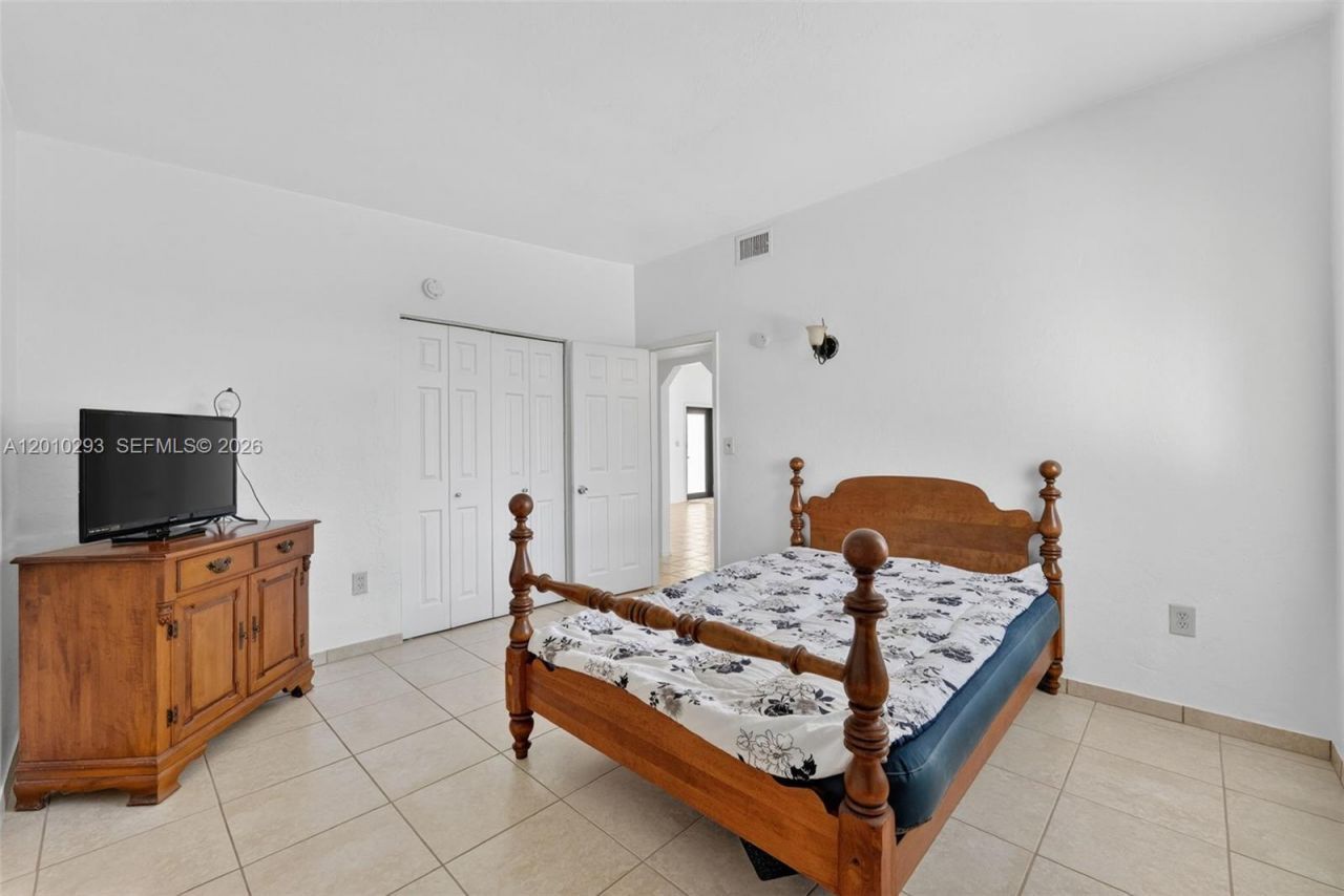 18300 SW 296th St , Homestead, FL 33030 Photo