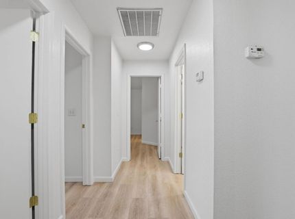 1061 Courtyard Dr, Yuba City, CA 95991 Photo