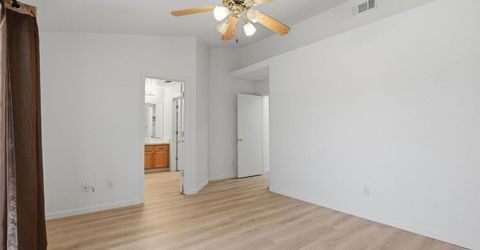 1061 Courtyard Dr, Yuba City, CA 95991 Photo