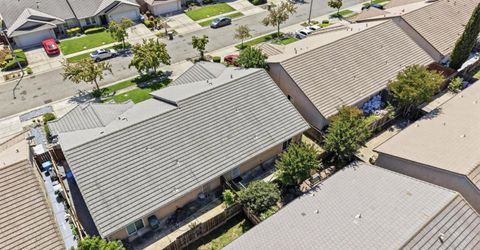 1061 Courtyard Dr, Yuba City, CA 95991 Photo