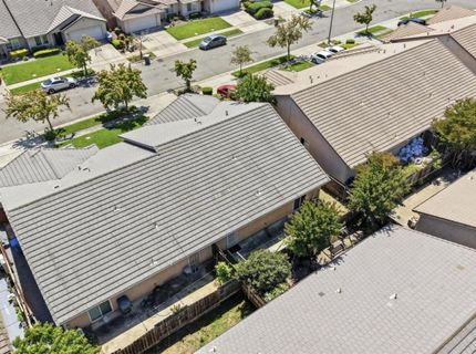 1061 Courtyard Dr, Yuba City, CA 95991 Photo