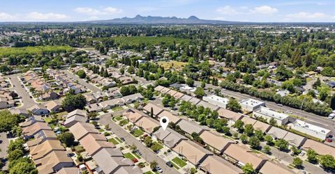 1061 Courtyard Dr, Yuba City, CA 95991 Photo