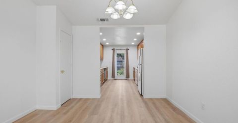 1061 Courtyard Dr, Yuba City, CA 95991 Photo