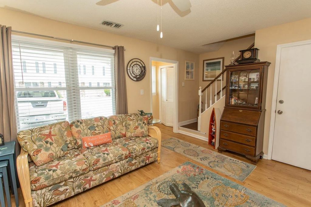 405 13th Ave. S Photo 6