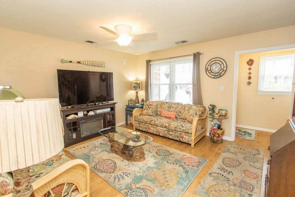 405 13th Ave. S Photo 7