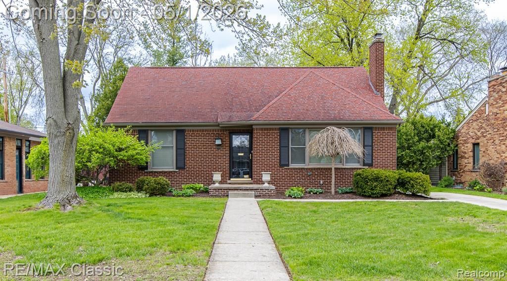 16950 Locherbie Avenue, Beverly Hills Vlg, MI 48025 Main Photo
