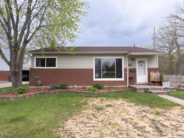 27604 Rialto Street, Madison Heights, MI 48071