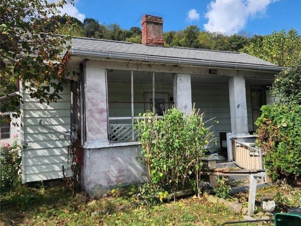 200 Central Avenue, Tiltonsville, OH 43963