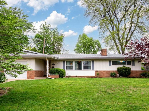 1815 W LAMONT Avenue, Peoria, IL 61614