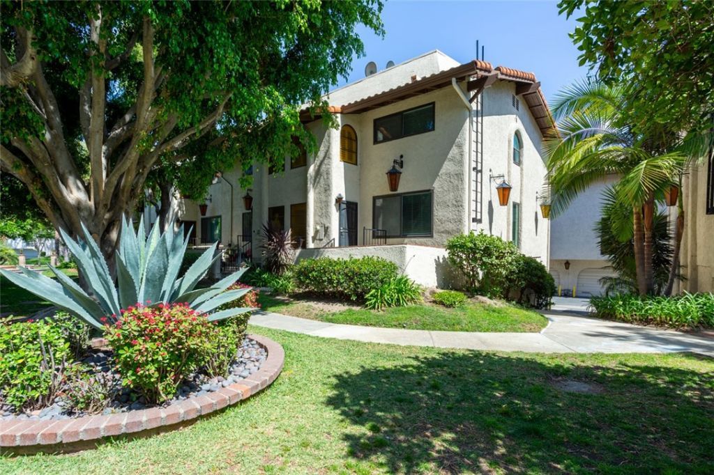 400 S Flower, Unit 5, Orange, CA 92868 Main Photo