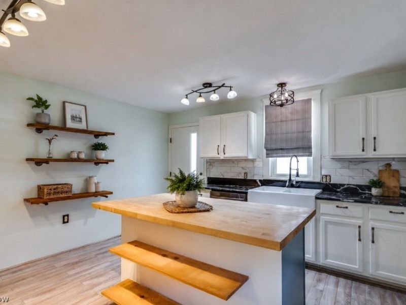 3506 Bosworth Road, Cleveland, OH 44111 Photo 3