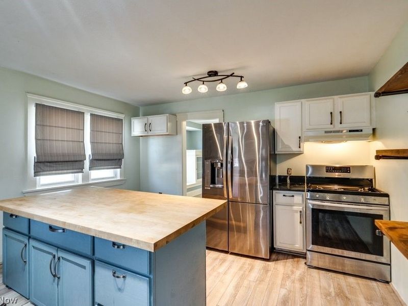 3506 Bosworth Road, Cleveland, OH 44111 Photo 4