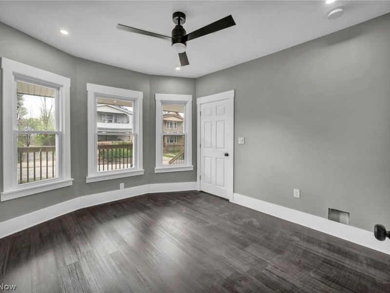 10905 Grandview Avenue, Cleveland, OH 44104 Photo 21