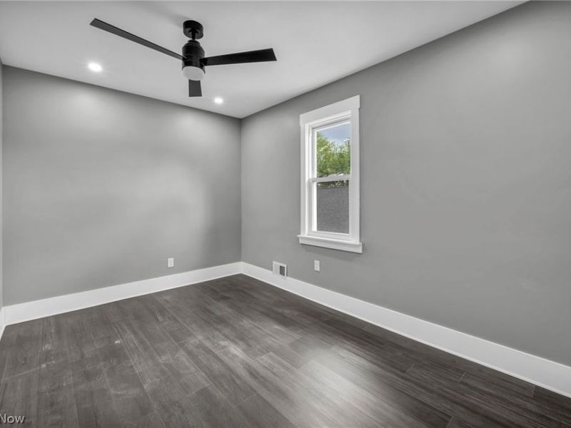 10905 Grandview Avenue, Cleveland, OH 44104 Photo 36