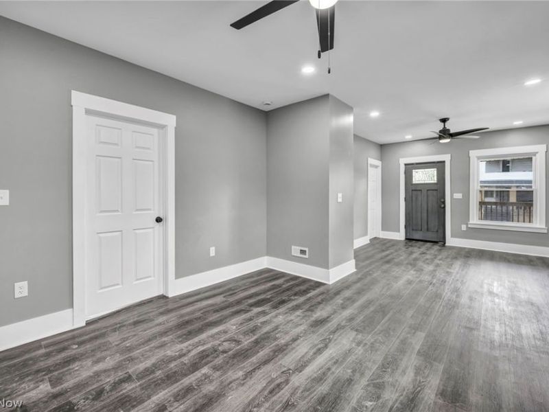 10905 Grandview Avenue, Cleveland, OH 44104 Photo 5