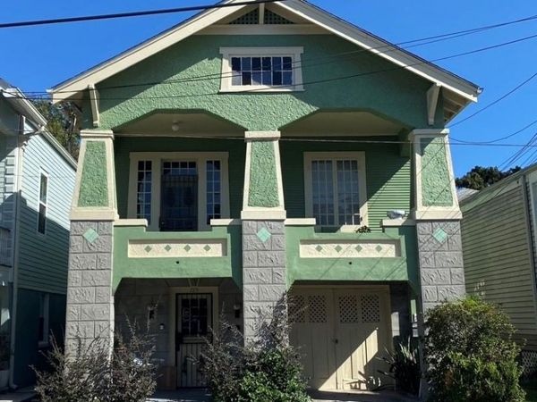 723 LYONS Street , New Orleans, LA 70115