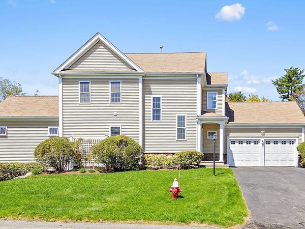 62 Sunflower Dr, Raynham, MA 02767
