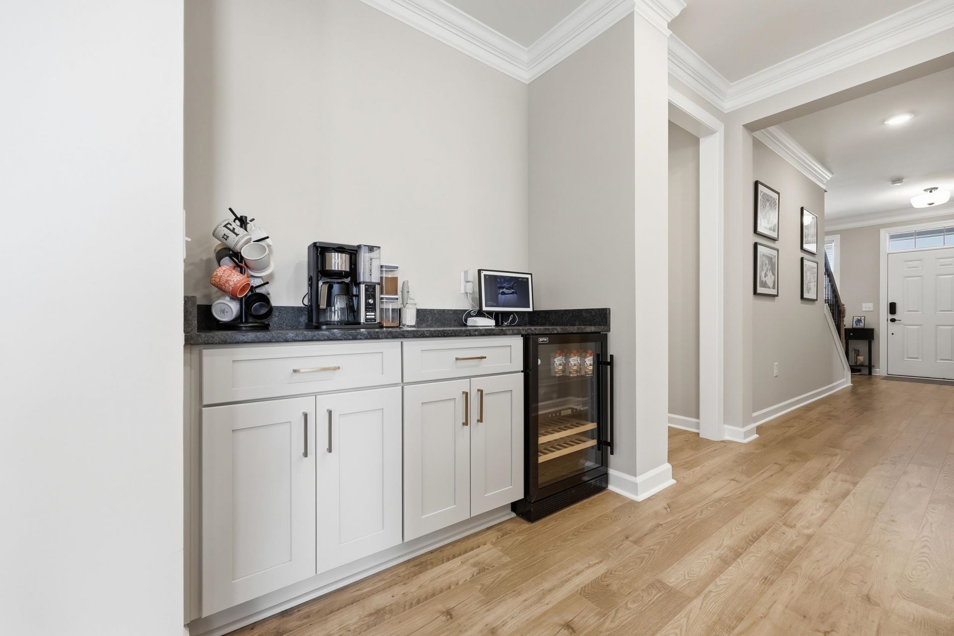 362 Starlit Way  Photo 4