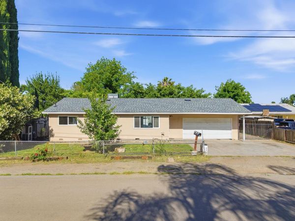 378 S Coolidge Ave, Stockton, CA 95215