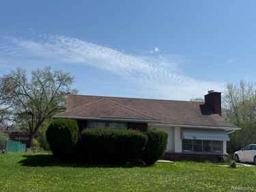 29316 Southgate Drive, Southfield, Mi 48076