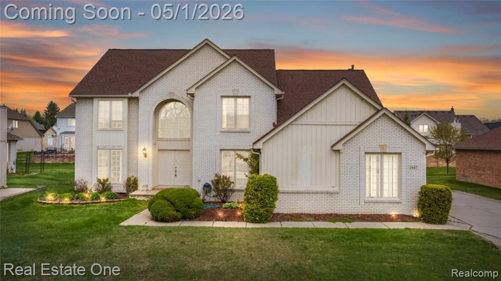 2447 Lorenzo Drive, Sterling Heights, MI 48314 Main Photo