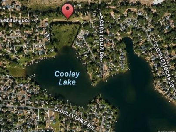 VL Cedar Island Road , White Lake Twp, MI 48386