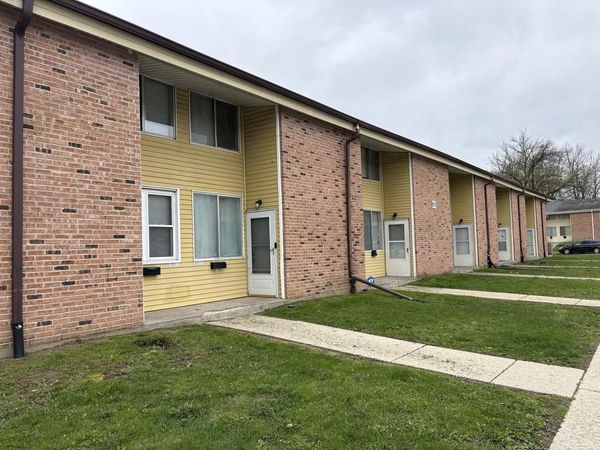 8910 95th STREET, Unit L, Milwaukee, WI 53224