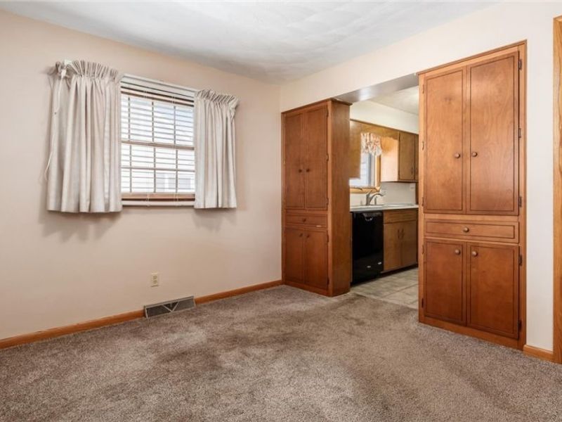 254 Sycamore Street, Duncan Falls, OH 43734 Photo 10