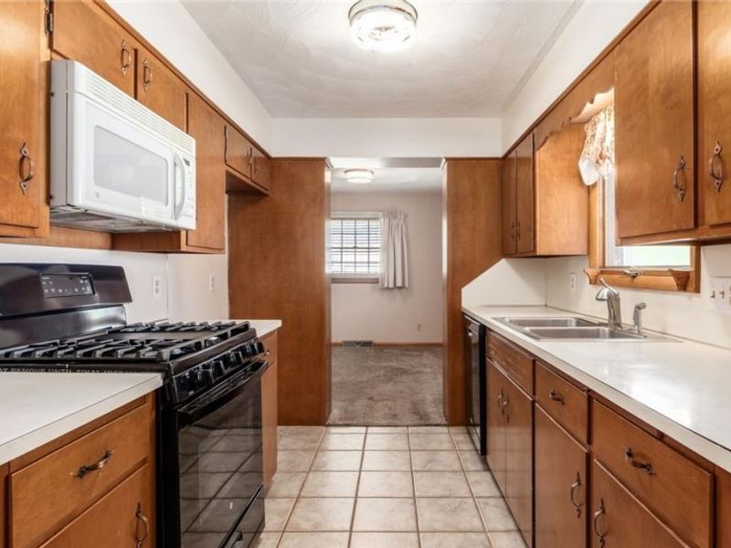 254 Sycamore Street, Duncan Falls, OH 43734 Photo 11
