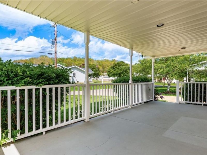 254 Sycamore Street, Duncan Falls, OH 43734 Photo 4