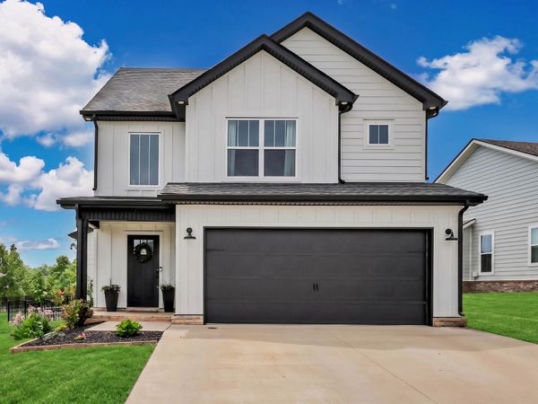 904 Frog Gip Pond Ct, Clarksville, TN 37043