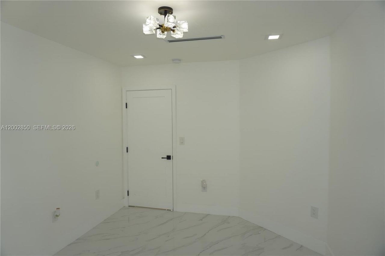 15614 SW 110th Ter , Miami, FL 33196 Photo
