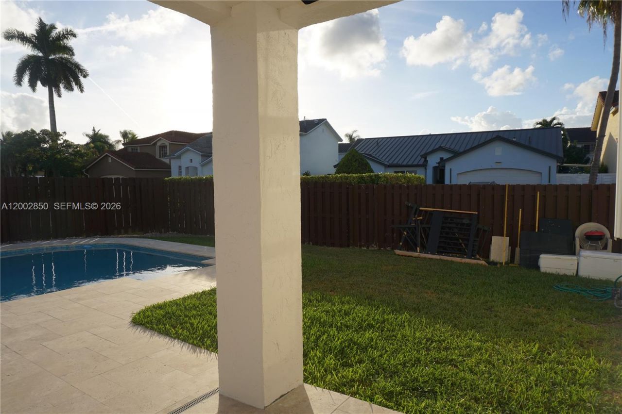 15614 SW 110th Ter , Miami, FL 33196 Photo