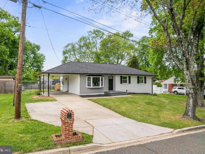 913 Applewood Street, Capitol Heights, MD 20743 Main Photo