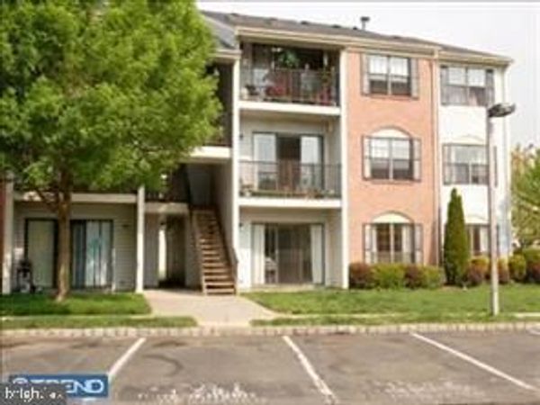 27 MENDREY COURT, TRENTON, NJ 08648