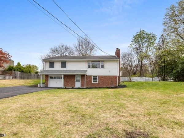 14 Lincoln Ave, West Milford, NJ 07480