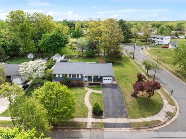91 Seymour Ter, Piscataway, NJ 08854