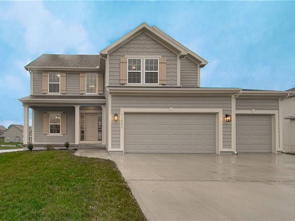10153 N Brighton Avenue, Kansas City, MO 64156
