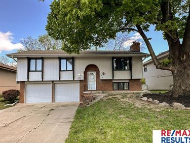 6717 S 75th Street , Ralston, NE 68127
